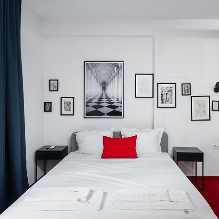 Central Art-Inspired Flat With Private Garage Sofia Esterno foto